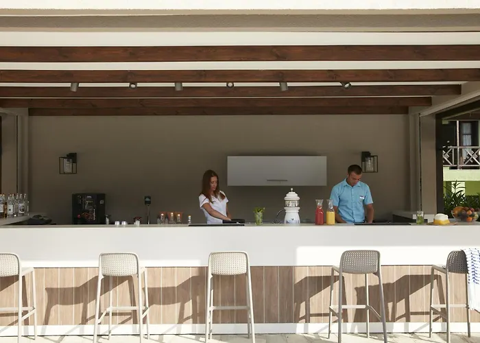 Simantro 5* Sani (Chalkidiki)