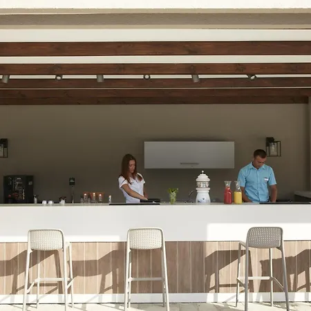 Simantro 5* Sani (Chalkidiki)